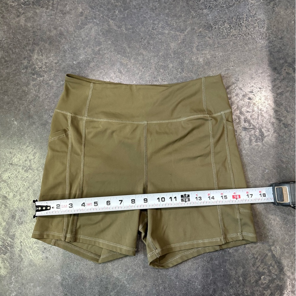 Love army green biker shorts Amazon yoga shorts pockets - Picture 5 of 8